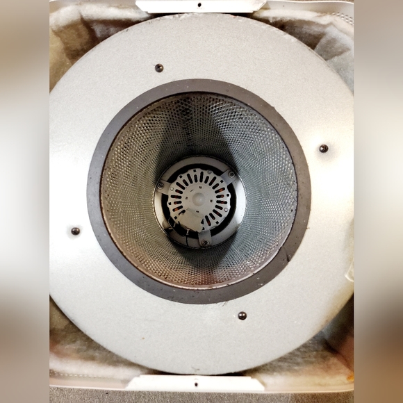 Austin Air Healthmate HM400 Air Purifier - Picture 8 of 8